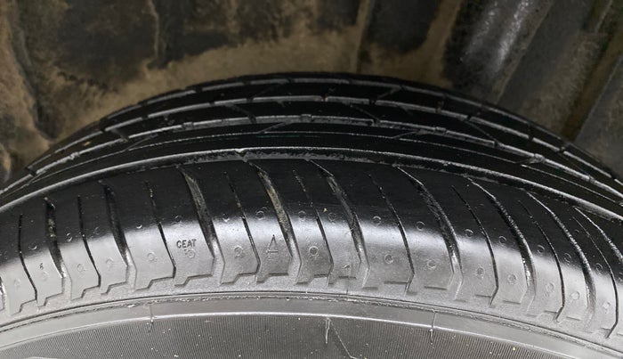 2022 Nissan MAGNITE XV TURBO CVT, Petrol, Automatic, 3,743 km, Left Rear Tyre Tread