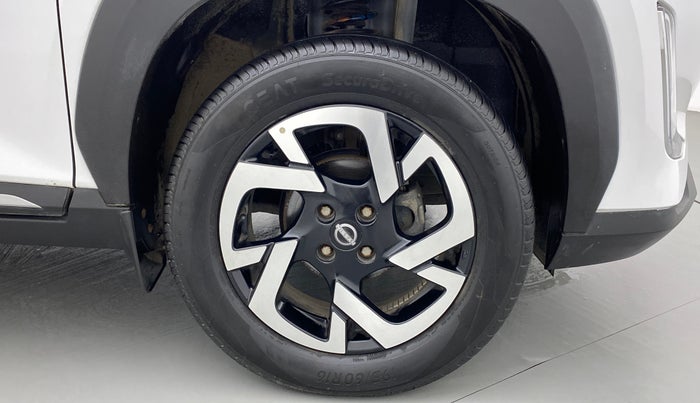 2022 Nissan MAGNITE XV TURBO CVT, Petrol, Automatic, 3,743 km, Right Front Wheel