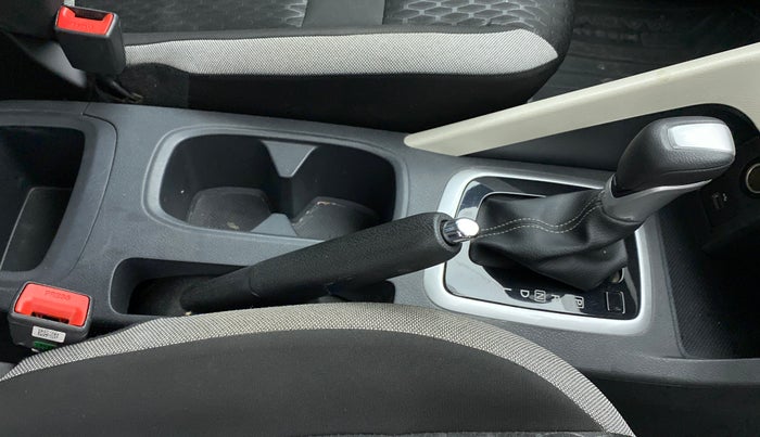 2022 Nissan MAGNITE XV TURBO CVT, Petrol, Automatic, 3,743 km, Gear Lever