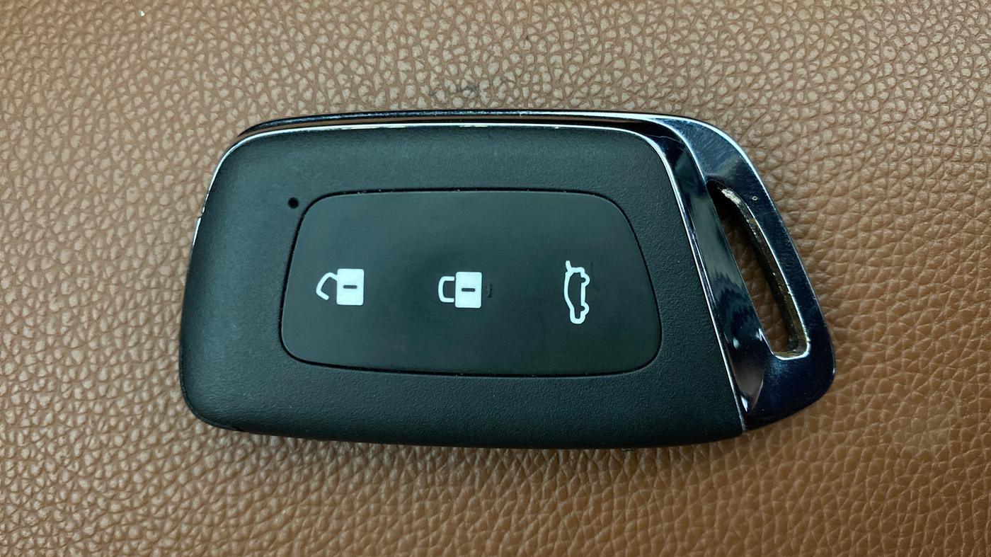 2021 MG HECTOR PLUS SHARP 1.5 PETROL TURBO HYBRID MT 6-STR, Petrol, Manual, 28,767 km, Key Close Up