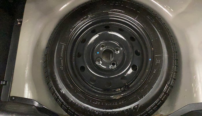 2016 Maruti Swift VXI O, Petrol, Manual, 66,614 km, Spare Tyre