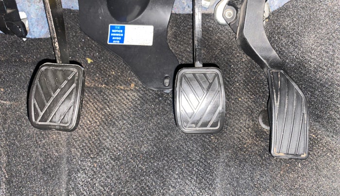 2016 Maruti Swift VXI O, Petrol, Manual, 66,614 km, Pedals