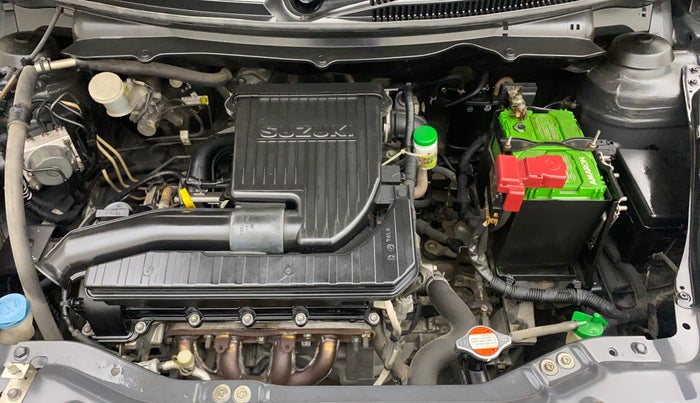 2016 Maruti Swift VXI O, Petrol, Manual, 66,614 km, Engine View