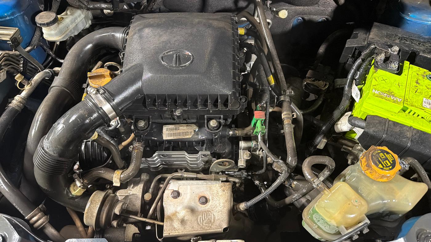 2017 Tata NEXON XZ PLUS PETROL, Petrol, Manual, 66,378 km, Engine View