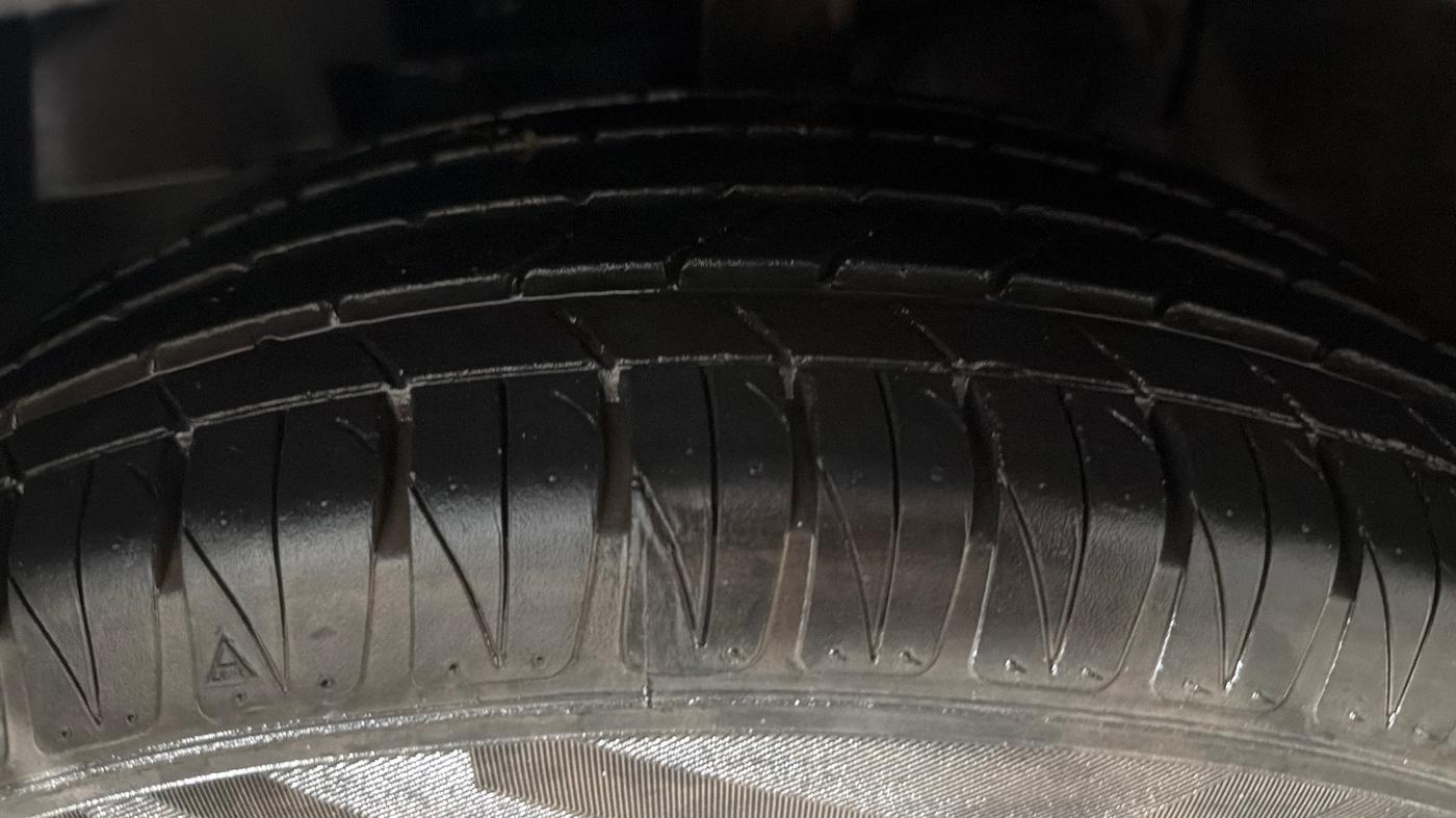 2017 Tata NEXON XZ PLUS PETROL, Petrol, Manual, 66,378 km, Left Front Tyre Tread
