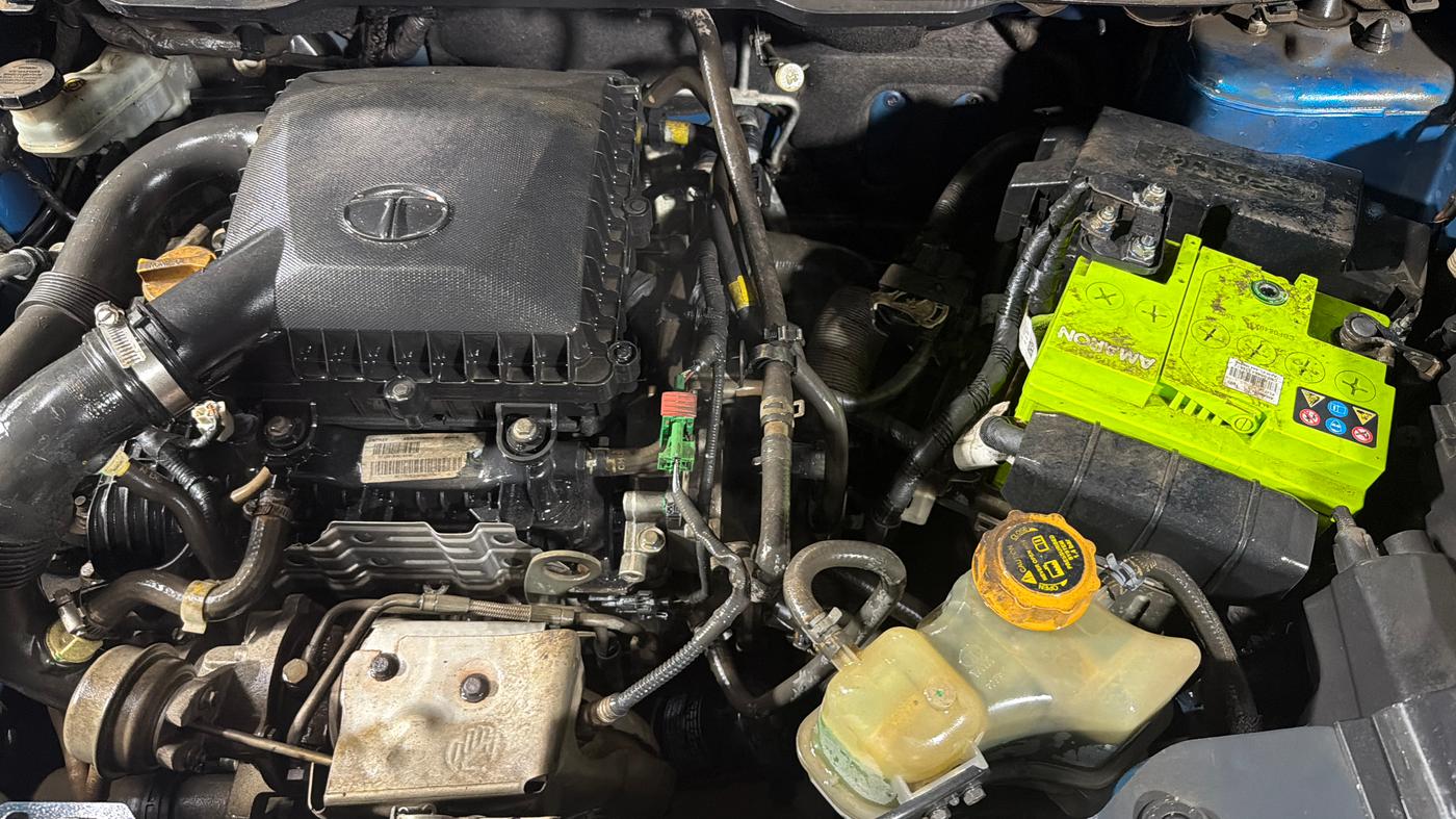 2017 Tata NEXON XZ PLUS PETROL, Petrol, Manual, 66,378 km, Engine View - Left