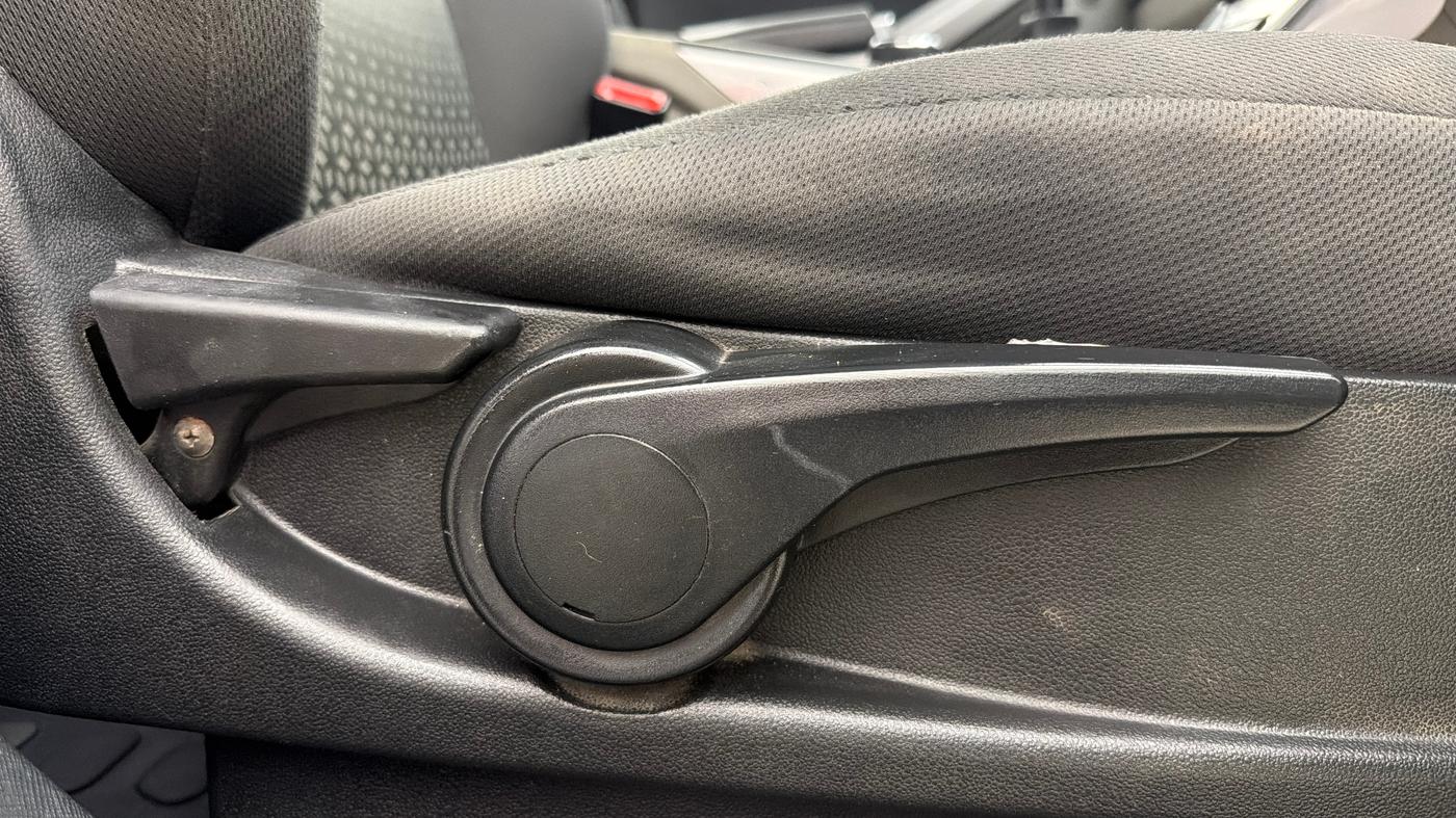 2017 Tata NEXON XZ PLUS PETROL, Petrol, Manual, 66,378 km, Driver Side Adjustment Panel