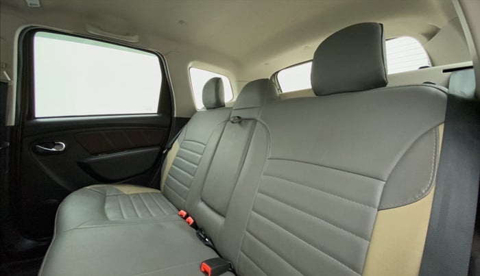 2020 Renault Duster RXZ, Petrol, Manual, 20,743 km, Right Side Rear Door Cabin