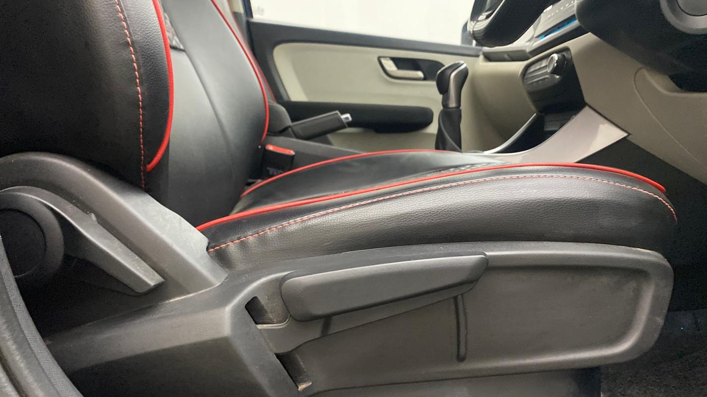 2023 Tata ALTROZ XZ PETROL, Petrol, Manual, 39,126 km, Driver Side Adjustment Panel