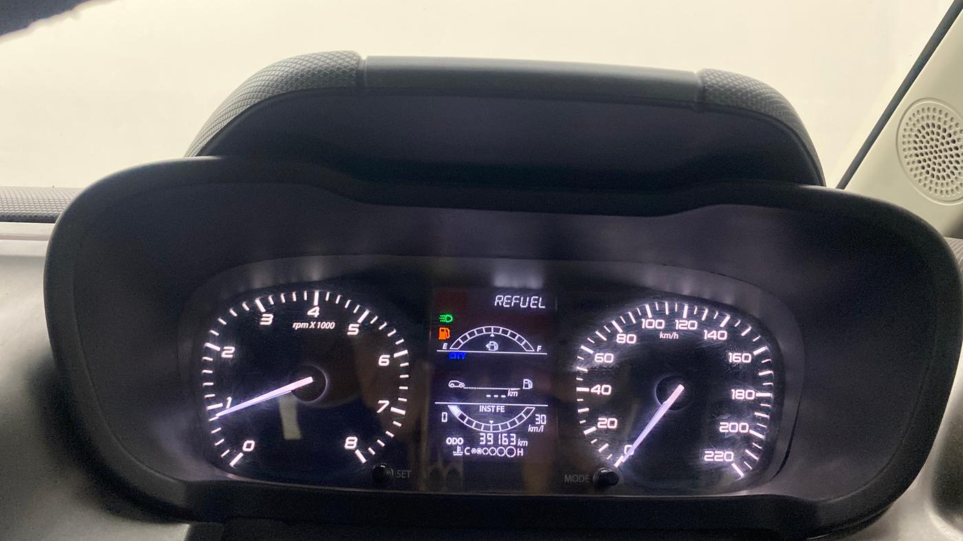 2023 Tata ALTROZ XZ PETROL, Petrol, Manual, 39,126 km, Odometer Image