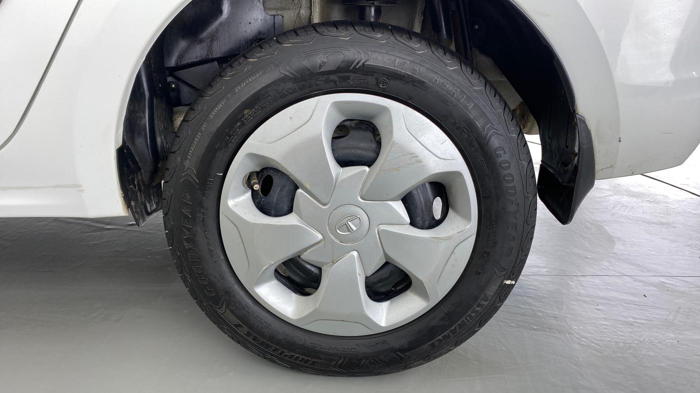 2022 Tata TIGOR XZ CNG, CNG, Manual, 19,474 km, Left Rear Wheel