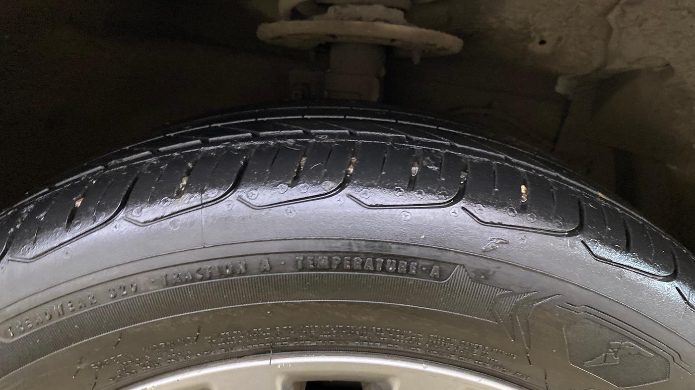 2017 Maruti Ciaz ALPHA 1.4 PETROL, Petrol, Manual, 1,15,234 km, Right Front Tyre Tread