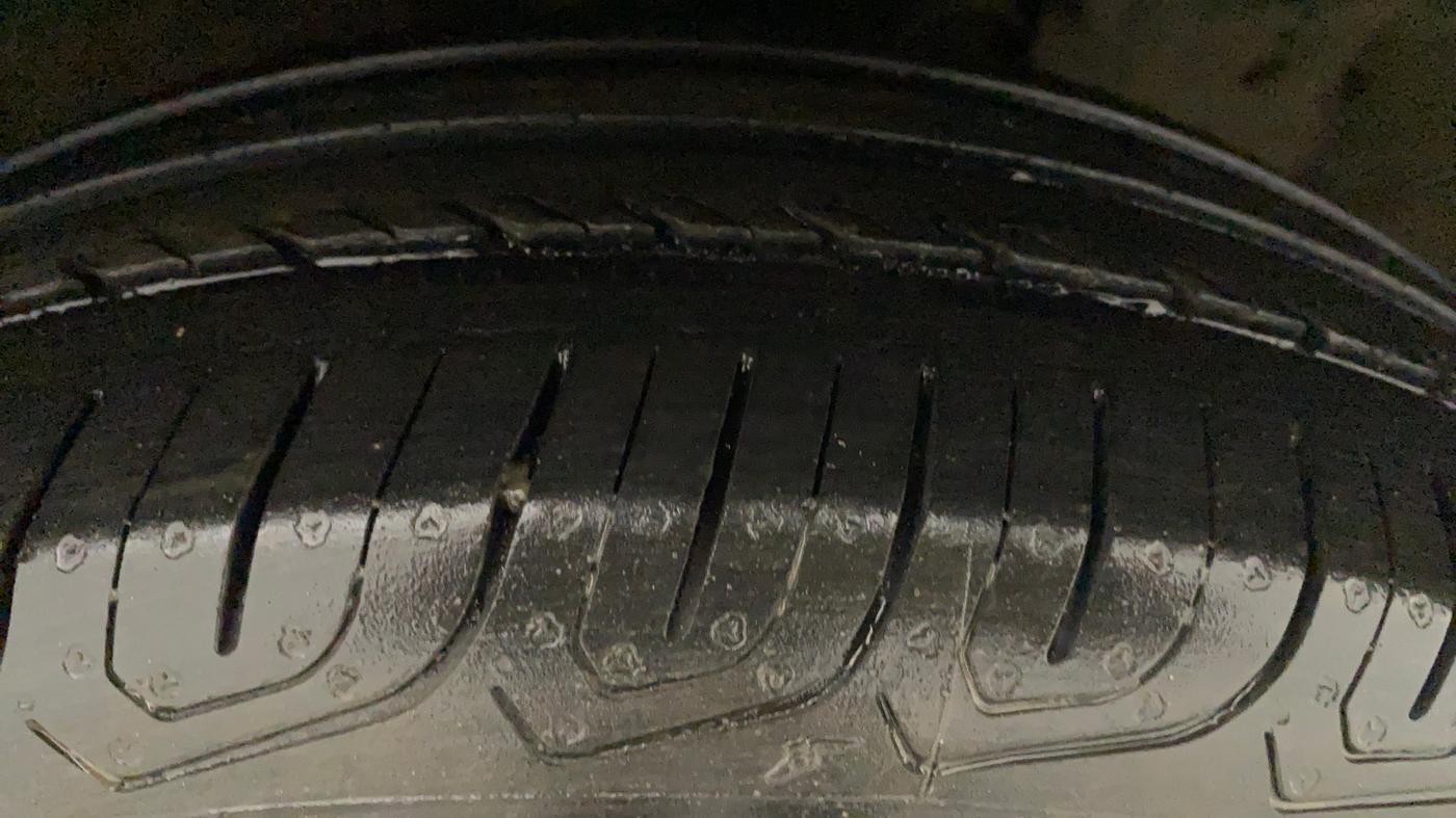 2014 Nissan Micra XV CVT, Petrol, Automatic, 38,863 km, Right Front Tyre Tread