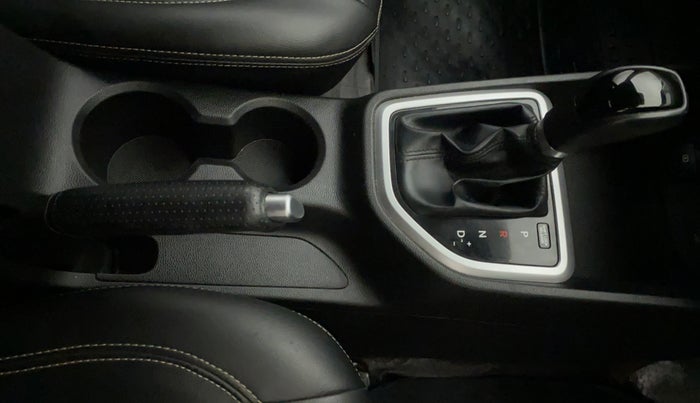 2018 Hyundai Creta SX AT 1.6 PETROL, Petrol, Automatic, 49,820 km, Gear Lever