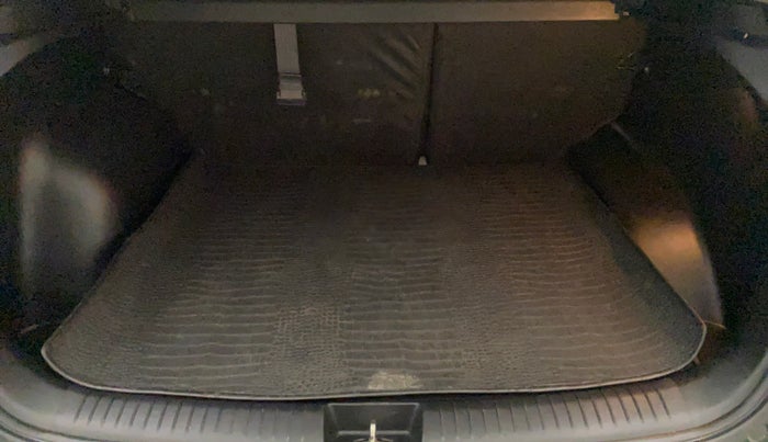 2018 Hyundai Creta SX AT 1.6 PETROL, Petrol, Automatic, 49,820 km, Boot Inside