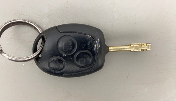 2013 Ford Figo EXI 1.2 PETROL, CNG, Manual, 71,561 km, Key Close Up