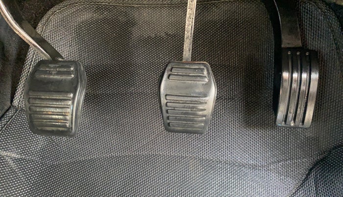 2013 Ford Figo EXI 1.2 PETROL, CNG, Manual, 71,561 km, Pedals