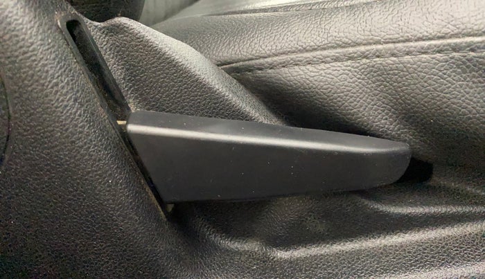 2013 Ford Figo EXI 1.2 PETROL, CNG, Manual, 71,561 km, Driver Side Adjustment Panel