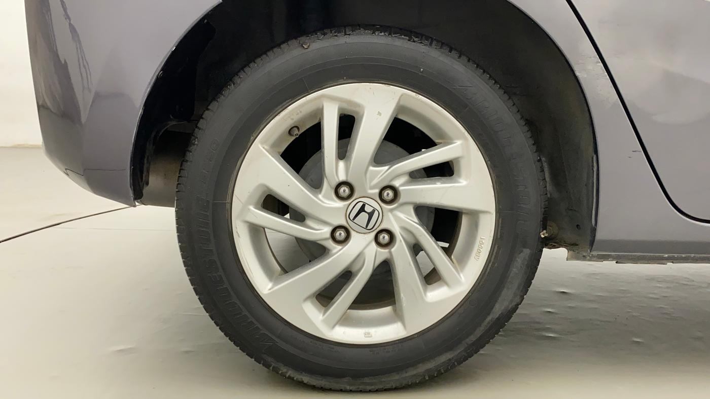 2017 Honda Jazz 1.2L I-VTEC V, Petrol, Manual, 33,092 km, Right Rear Wheel
