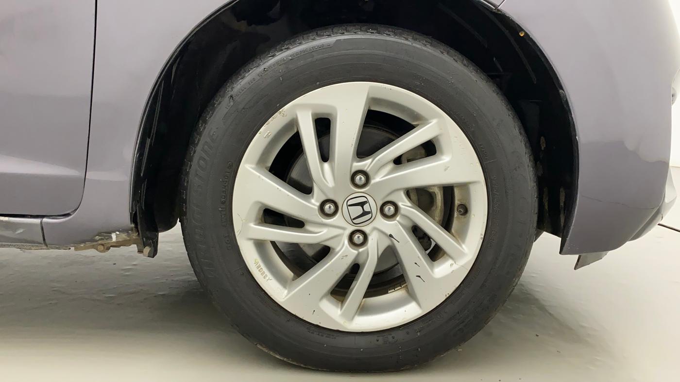 2017 Honda Jazz 1.2L I-VTEC V, Petrol, Manual, 33,092 km, Right Front Wheel