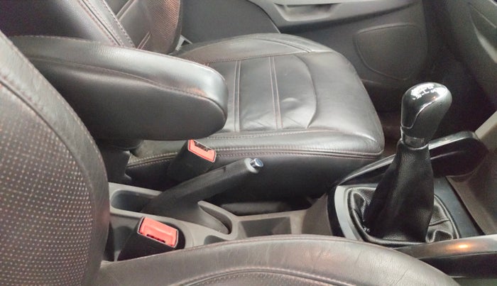 2013 Ford Ecosport TITANIUM 1.5L DIESEL (OPT), Diesel, Manual, 1,29,718 km, Gear Lever