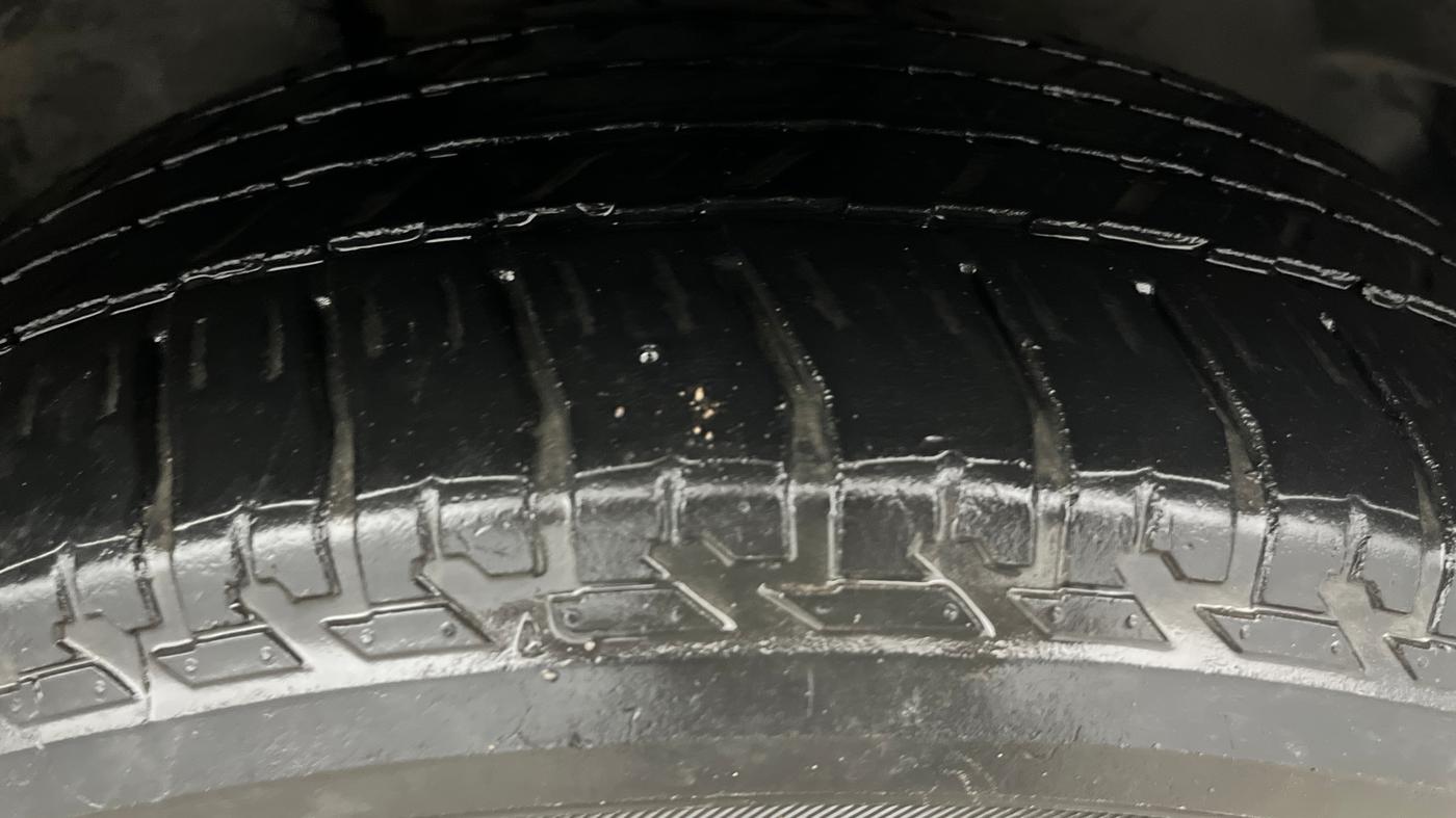 2021 Tata Safari XZ PLUS, Diesel, Manual, 48,837 km, Right Front Tyre Tread
