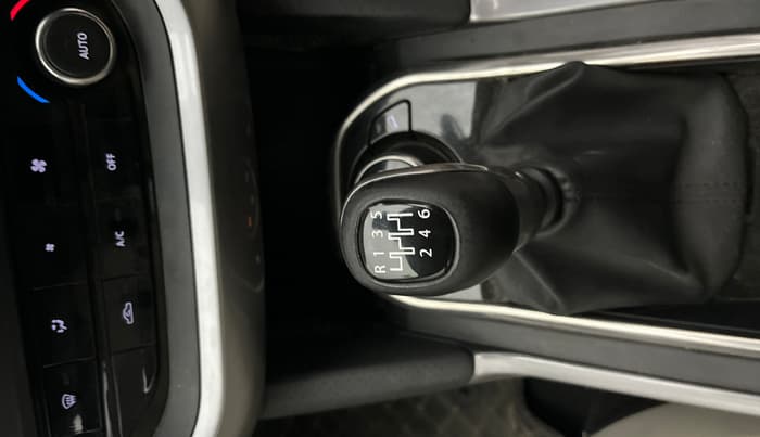 2021 Tata Safari XZ PLUS, Diesel, Manual, 48,818 km, Gear Lever