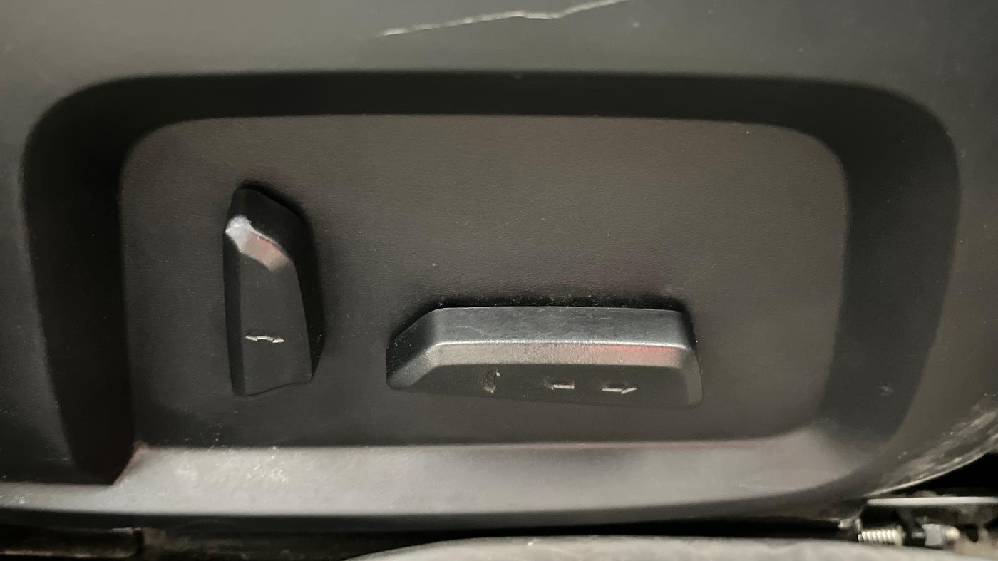 2021 Tata Safari XZ PLUS, Diesel, Manual, 48,837 km, Driver Side Adjustment Panel