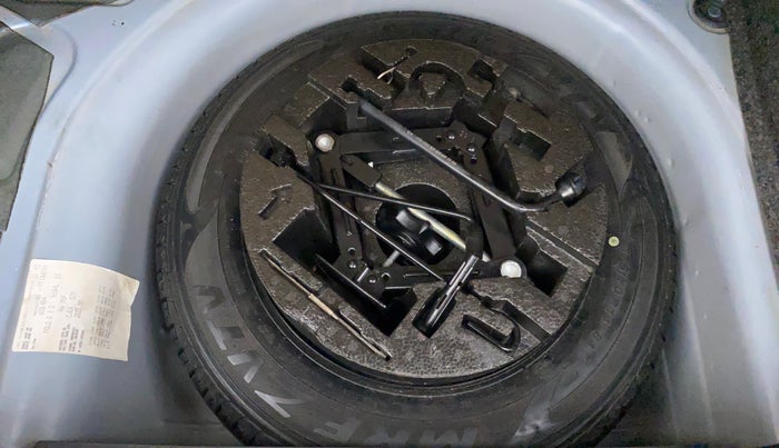 2017 Volkswagen Polo HIGHLINE1.2L, Petrol, Manual, 31,994 km, Spare Tyre