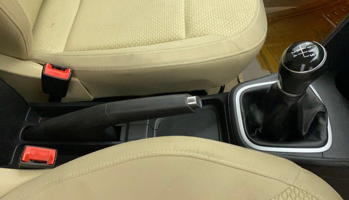 2017 Volkswagen Polo HIGHLINE1.2L, Petrol, Manual, 31,994 km, Gear Lever