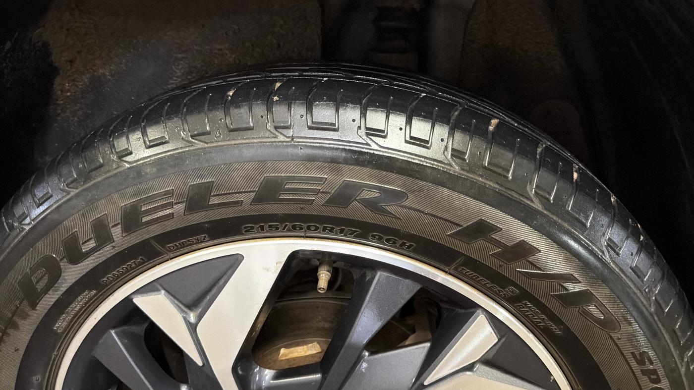 2023 Hyundai Creta EX 1.5 PETROL, Petrol, Manual, 60,679 km, Left Rear Tyre Tread
