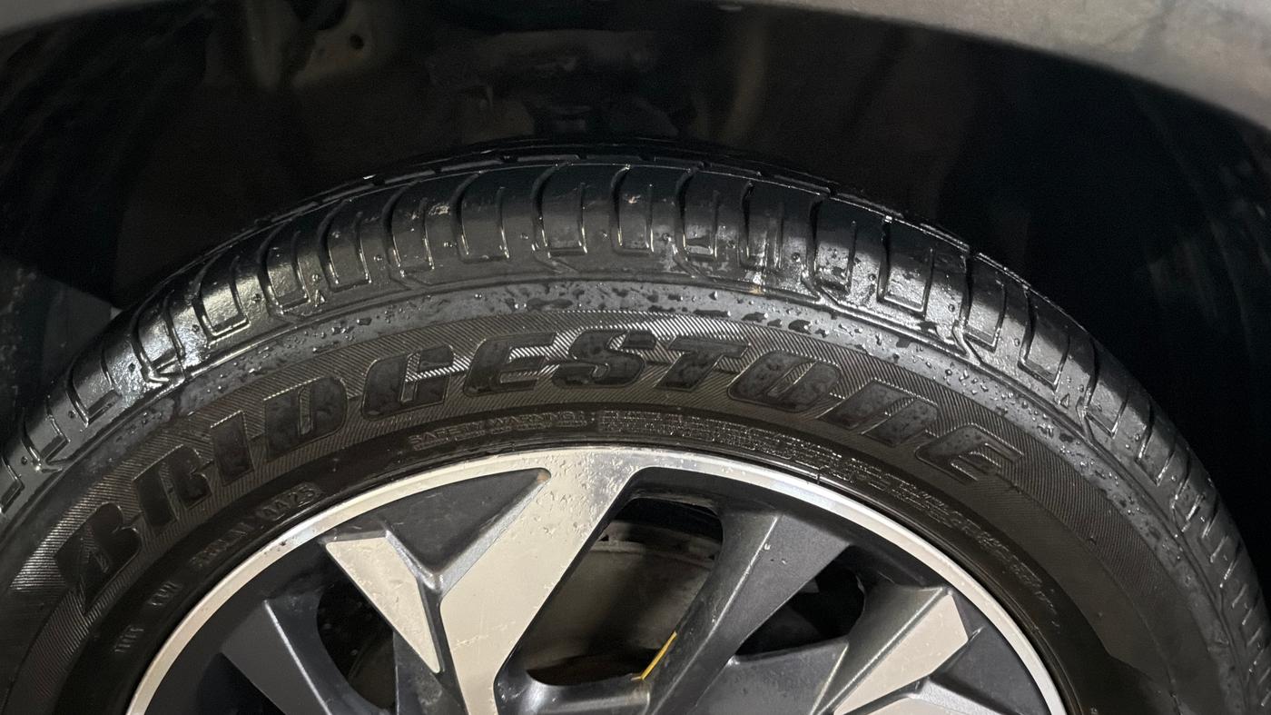 2023 Hyundai Creta EX 1.5 PETROL, Petrol, Manual, 60,679 km, Right Front Tyre Tread