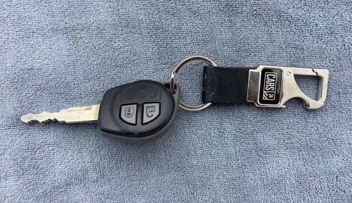 2017 Maruti Dzire VXI, Petrol, Manual, 51,032 km, Key Close-up