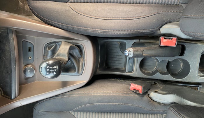 2019 Ford FREESTYLE TITANIUM 1.2 PETROL, Petrol, Manual, 77,058 km, Gear Lever