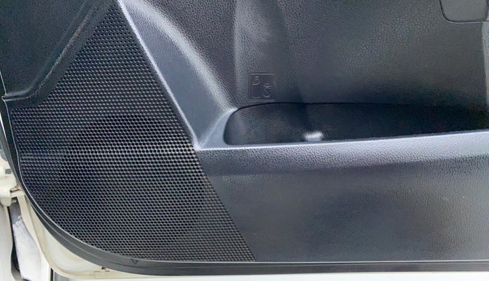 2016 Toyota Corolla Altis VL AT, Petrol, Automatic, 91,113 km, Speaker