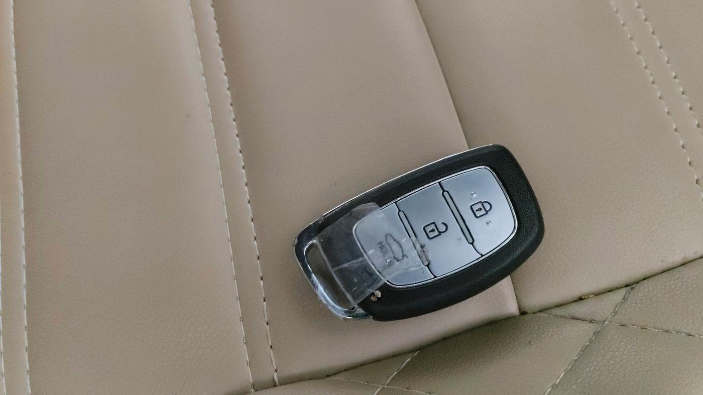 2015 Hyundai Xcent SX 1.2 (O), Petrol, Manual, 48,115 km, Key Close Up