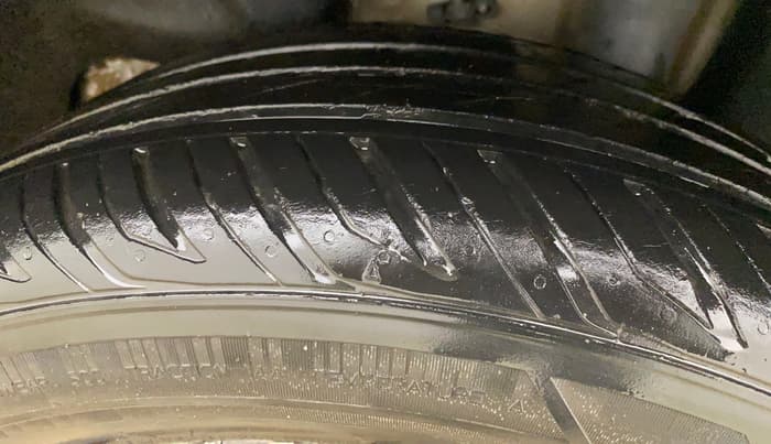2017 Skoda Octavia AMBITION PLUS AT 1.8 TSI, Petrol, Automatic, 64,017 km, Left Rear Tyre Tread
