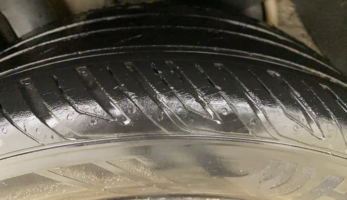 2017 Skoda Octavia AMBITION PLUS AT 1.8 TSI, Petrol, Automatic, 64,017 km, Right Rear Tyre Tread