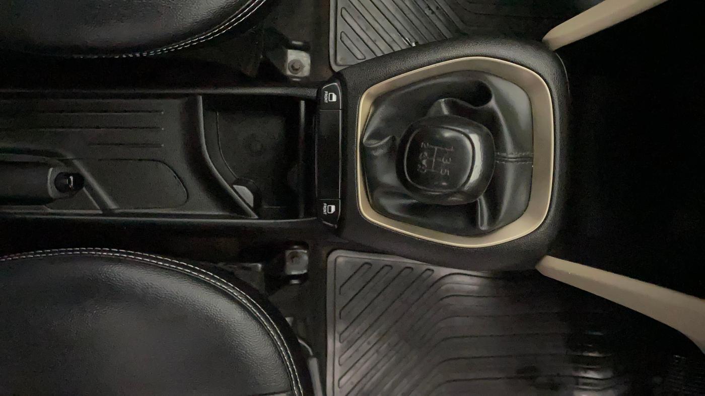 2019 Hyundai NEW SANTRO ERA, Petrol, Manual, 1,42,056 km, Gear Lever