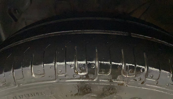 2019 Hyundai NEW SANTRO ERA, Petrol, Manual, 1,42,056 km, Left Front Tyre Tread