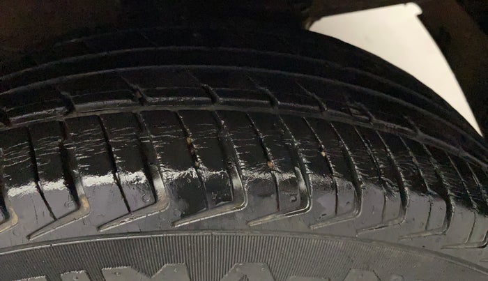 2019 Hyundai NEW SANTRO ERA, Petrol, Manual, 1,42,056 km, Left Rear Tyre Tread