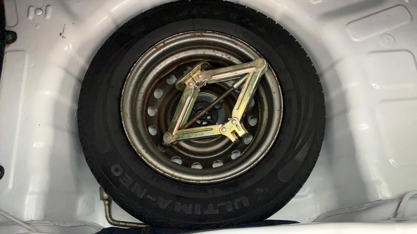 2019 Hyundai NEW SANTRO ERA, Petrol, Manual, 1,42,056 km, Spare Tyre