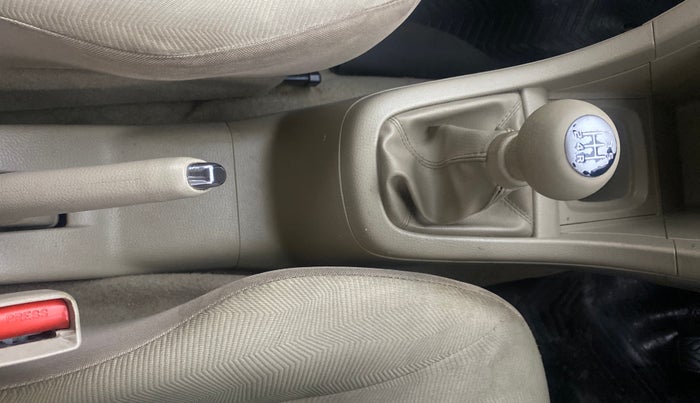 2016 Maruti Ertiga VXI, Petrol, Manual, 79,951 km, Gear Lever