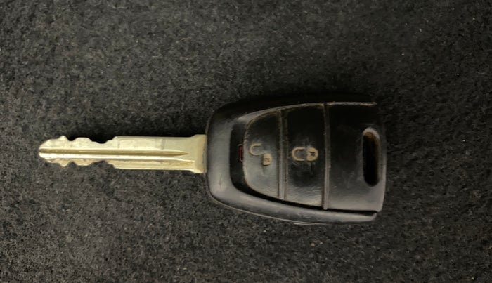 2018 Hyundai Eon SPORTZ, Petrol, Manual, 22,380 km, Key Close Up