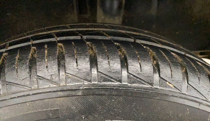 2020 Renault Kwid RXL, Petrol, Manual, 51,299 km, Left Rear Tyre Tread