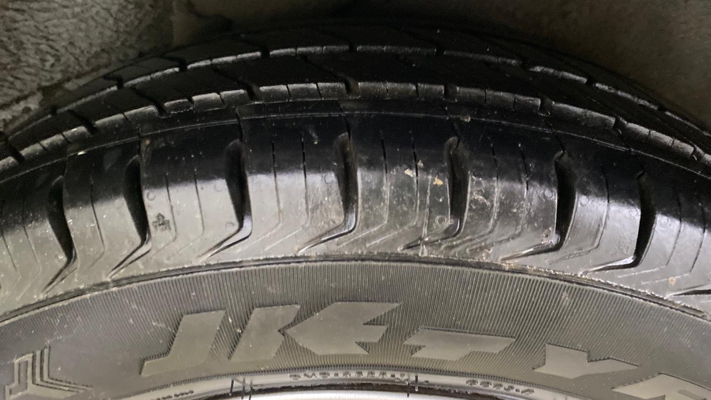 2013 Hyundai i10 SPORTZ 1.2 AT, Petrol, Automatic, 61,966 km, Left Rear Tyre Tread