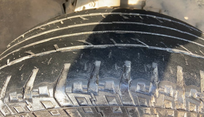 2020 Tata Harrier XZA 2.0L DUAL TONE, Diesel, Automatic, 1,22,626 km, Right Front Tyre Tread