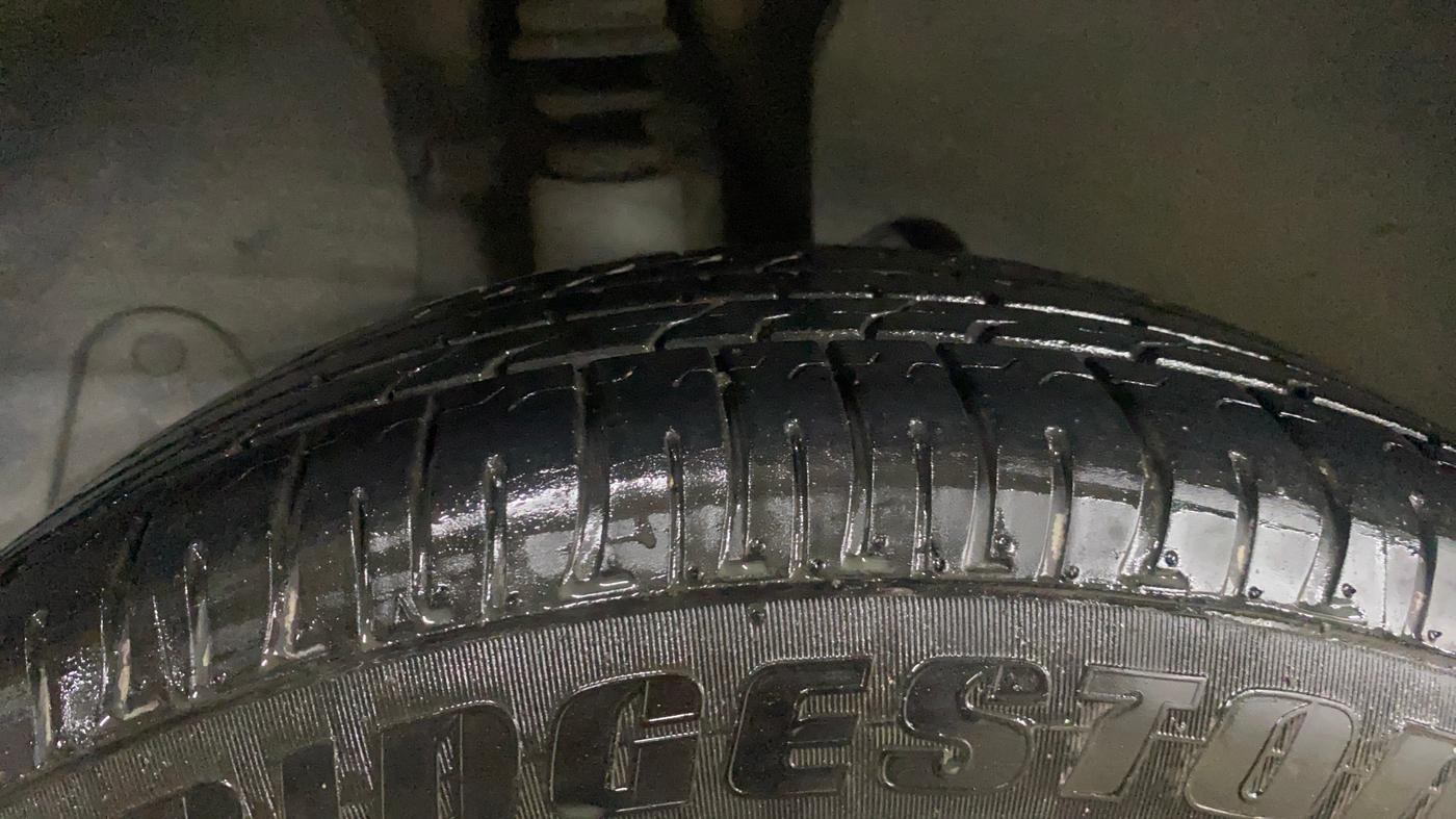2021 Hyundai Creta S 1.5 DIESEL, Diesel, Manual, 1,42,706 km, Right Rear Tyre Tread