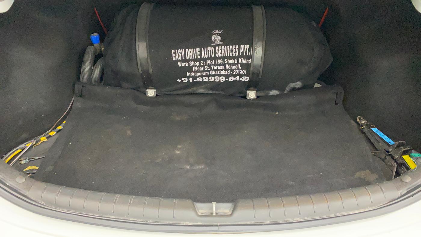 2022 Hyundai Verna SX (O)1.5 VTVT, CNG, Manual, 60,708 km, Boot Inside