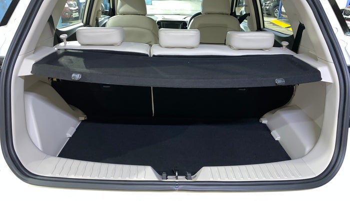 2021 Mahindra XUV300 W8 (O) 1.2 PETROL, Petrol, Manual, 8,135 km, Boot Inside